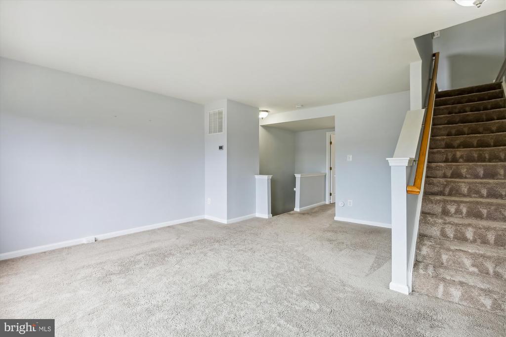 8360 HUNTER MURPHY CIR