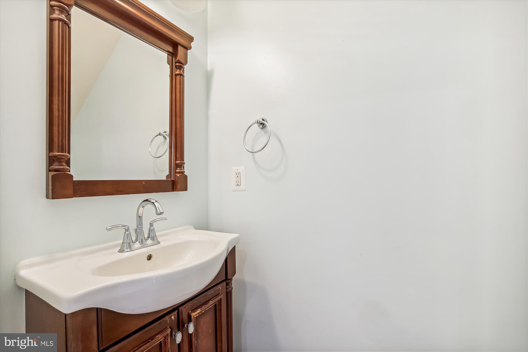 8360 HUNTER MURPHY CIR