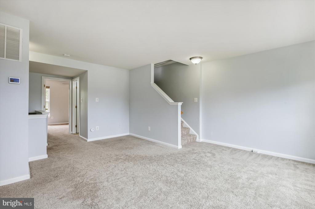8360 HUNTER MURPHY CIR