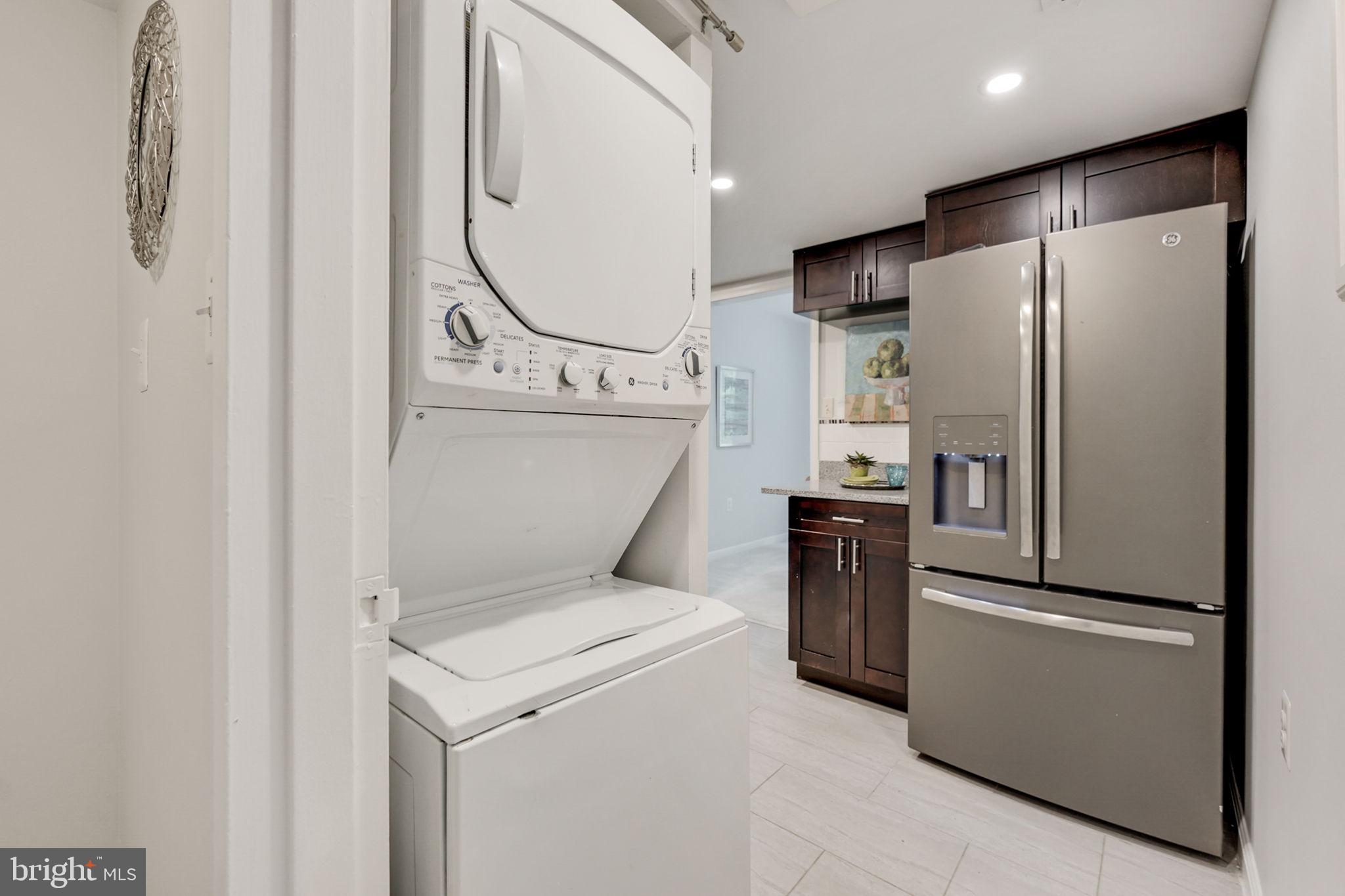 1411 Northgate Sq #1411-12b