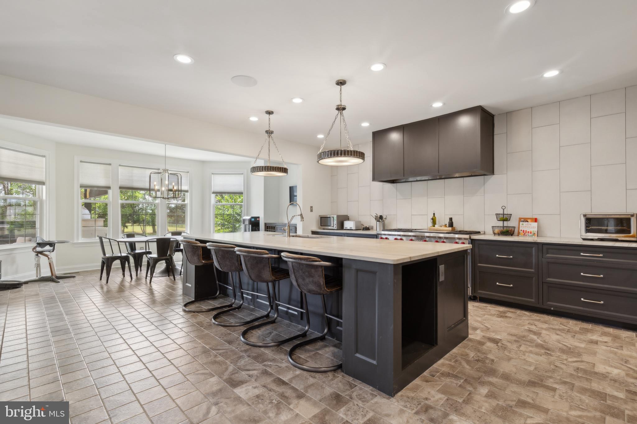 16205 Sunset View Trl