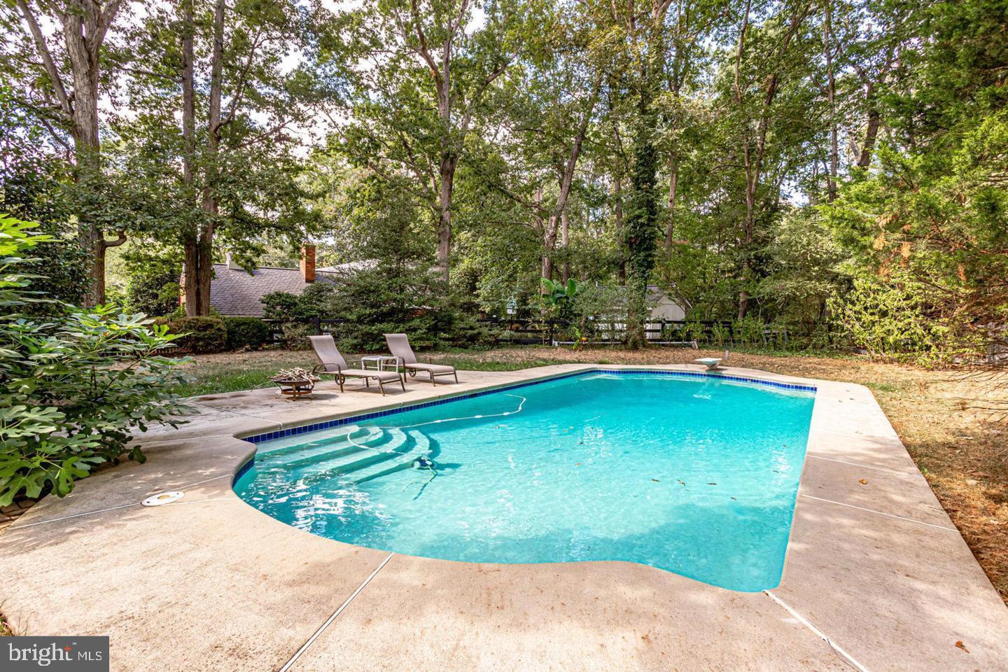 3800 DENSMORE COURT