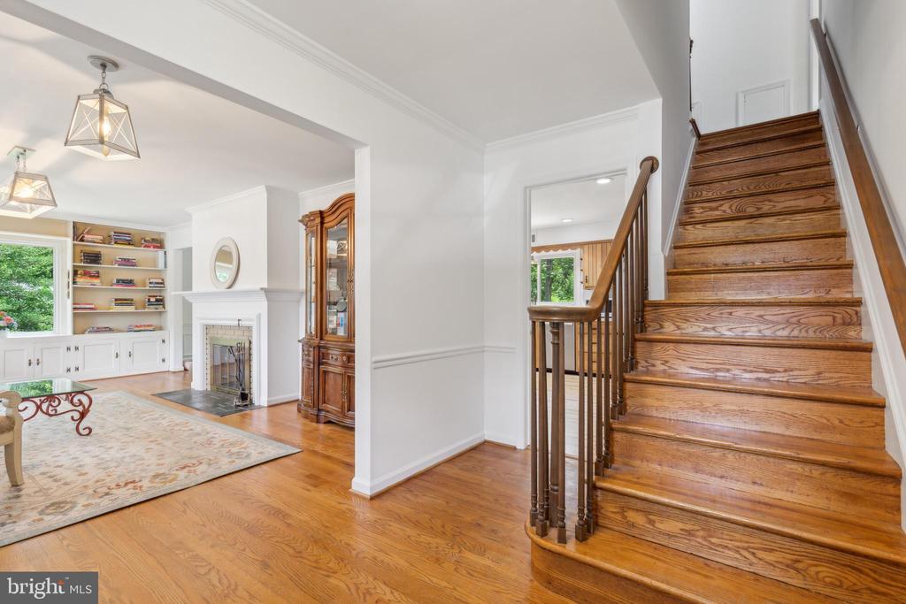 3800 DENSMORE COURT