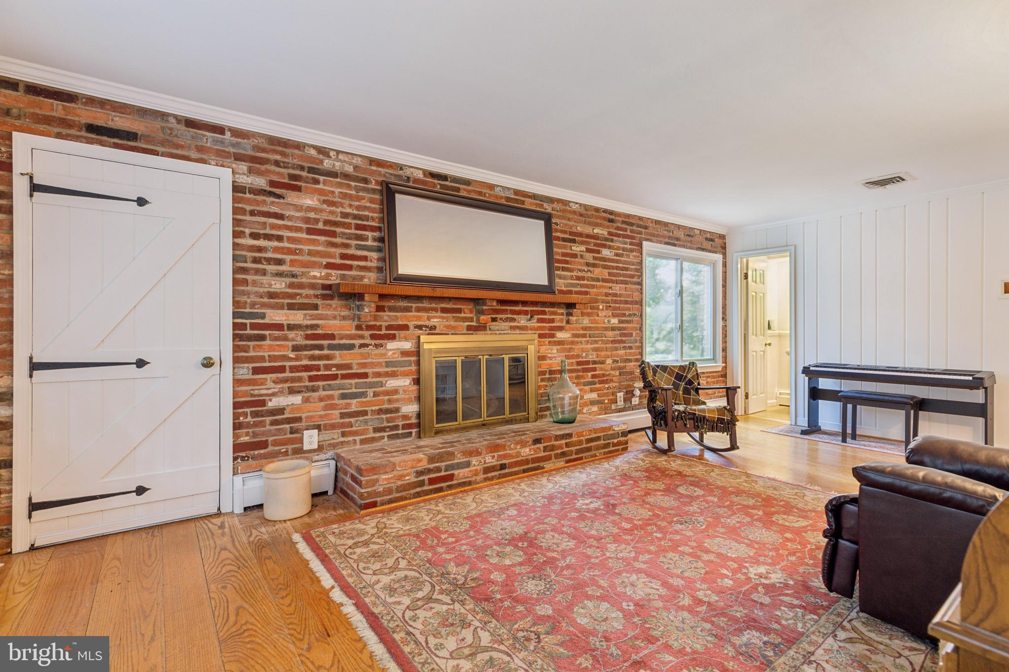 3800 DENSMORE COURT