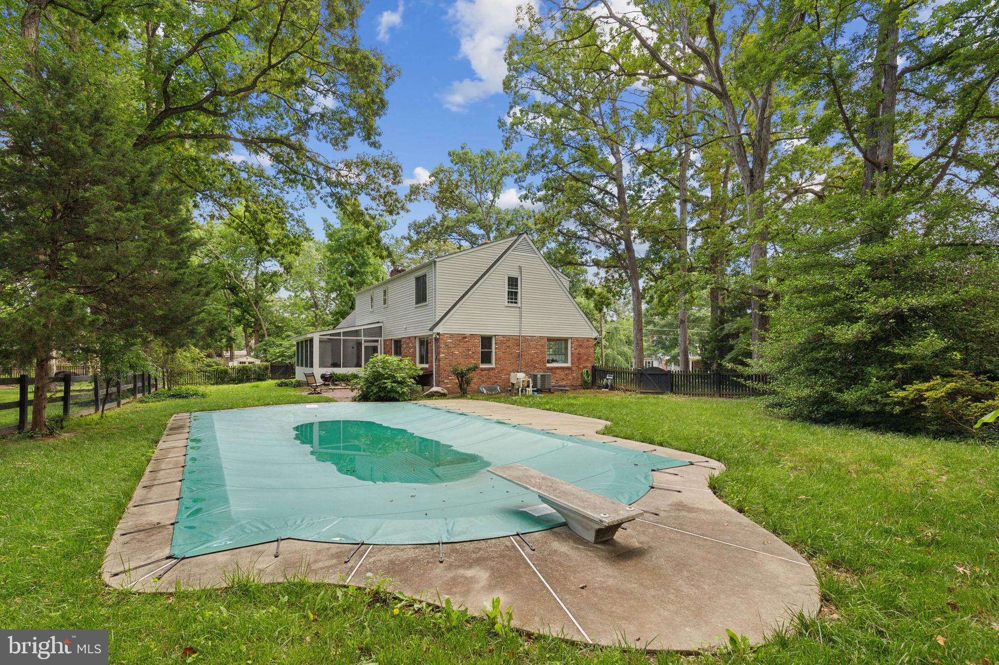 3800 DENSMORE COURT