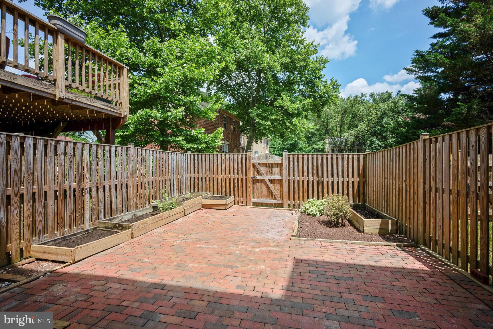 10441 Malone Ct