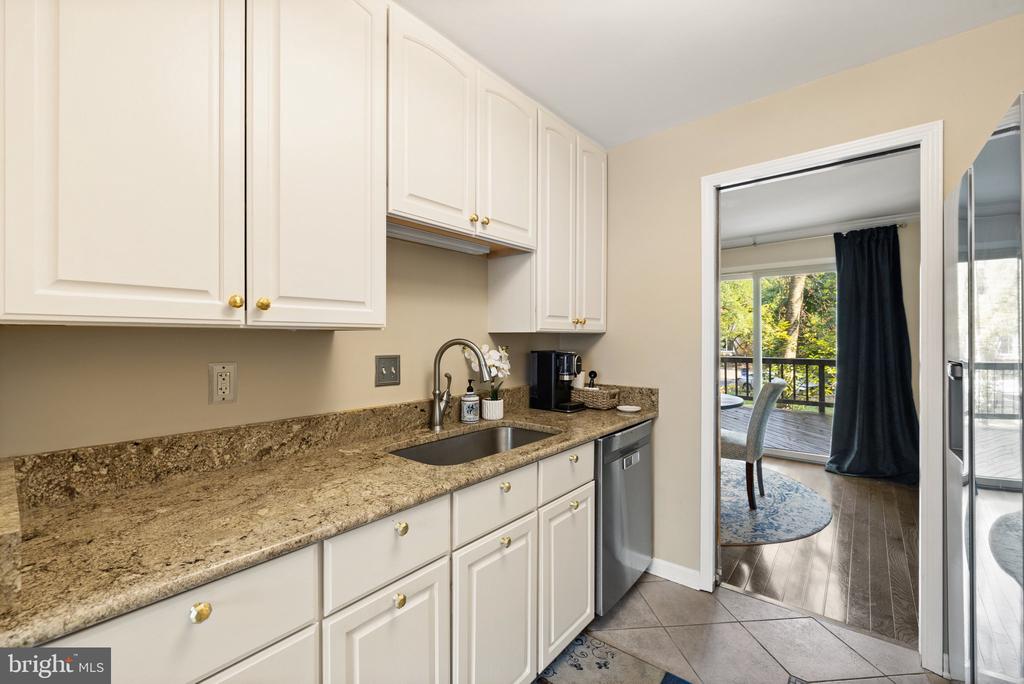 10905 KNIGHTS BRIDGE COURT