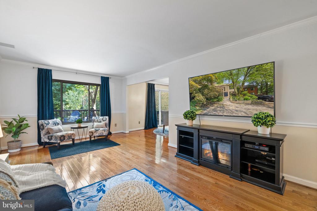 10905 KNIGHTS BRIDGE COURT