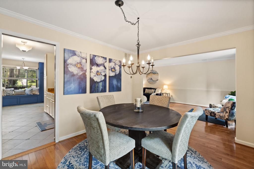 10905 KNIGHTS BRIDGE COURT
