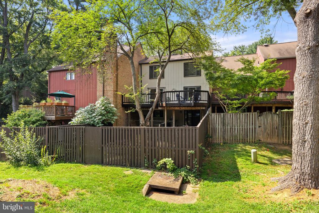 10905 KNIGHTS BRIDGE COURT