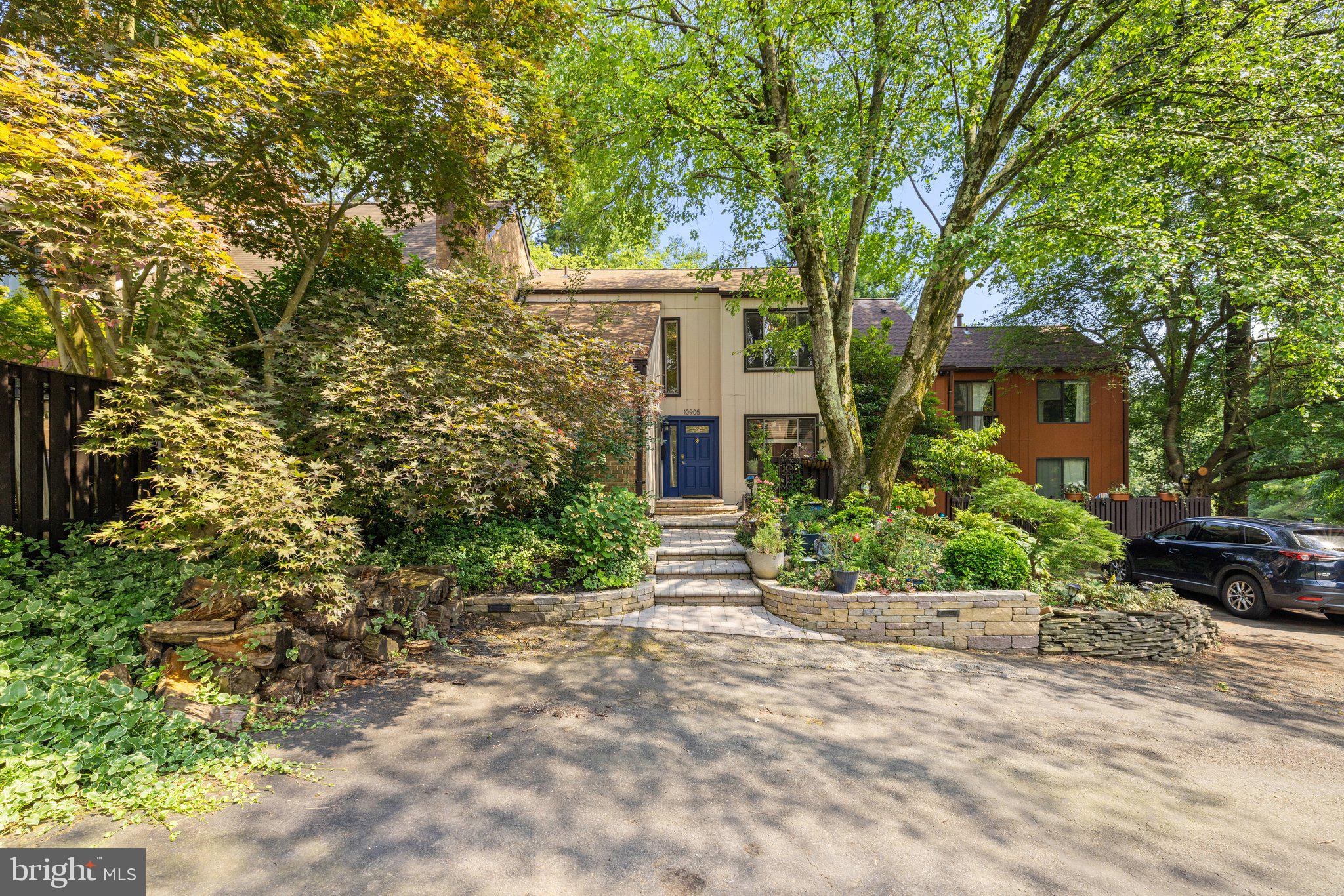 10905 KNIGHTS BRIDGE COURT