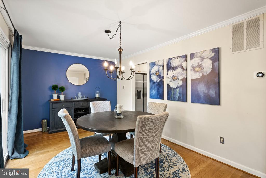 10905 KNIGHTS BRIDGE COURT