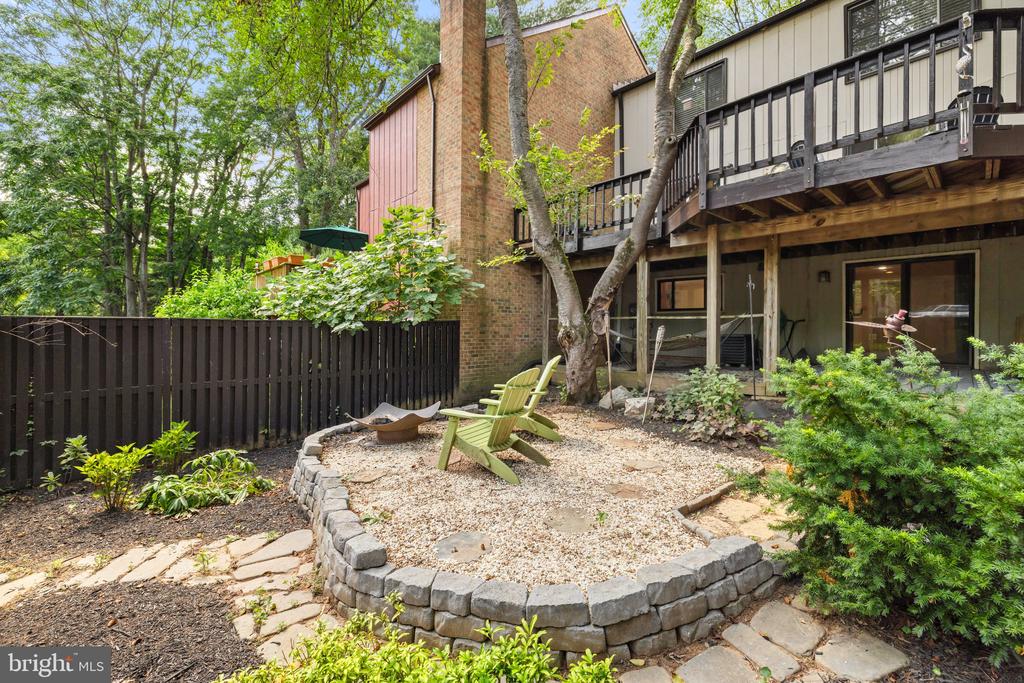 10905 KNIGHTS BRIDGE COURT