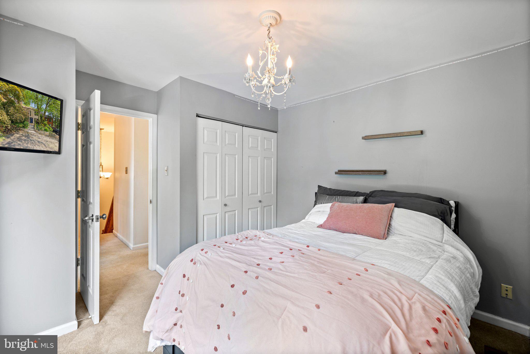 10905 KNIGHTS BRIDGE COURT