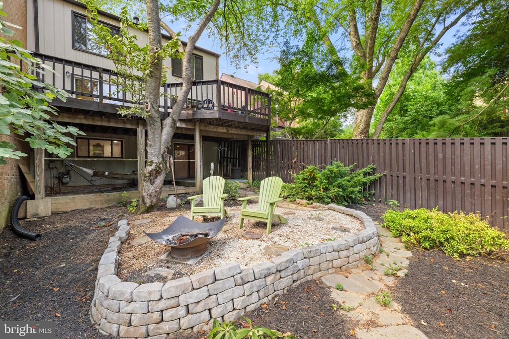 10905 KNIGHTS BRIDGE COURT
