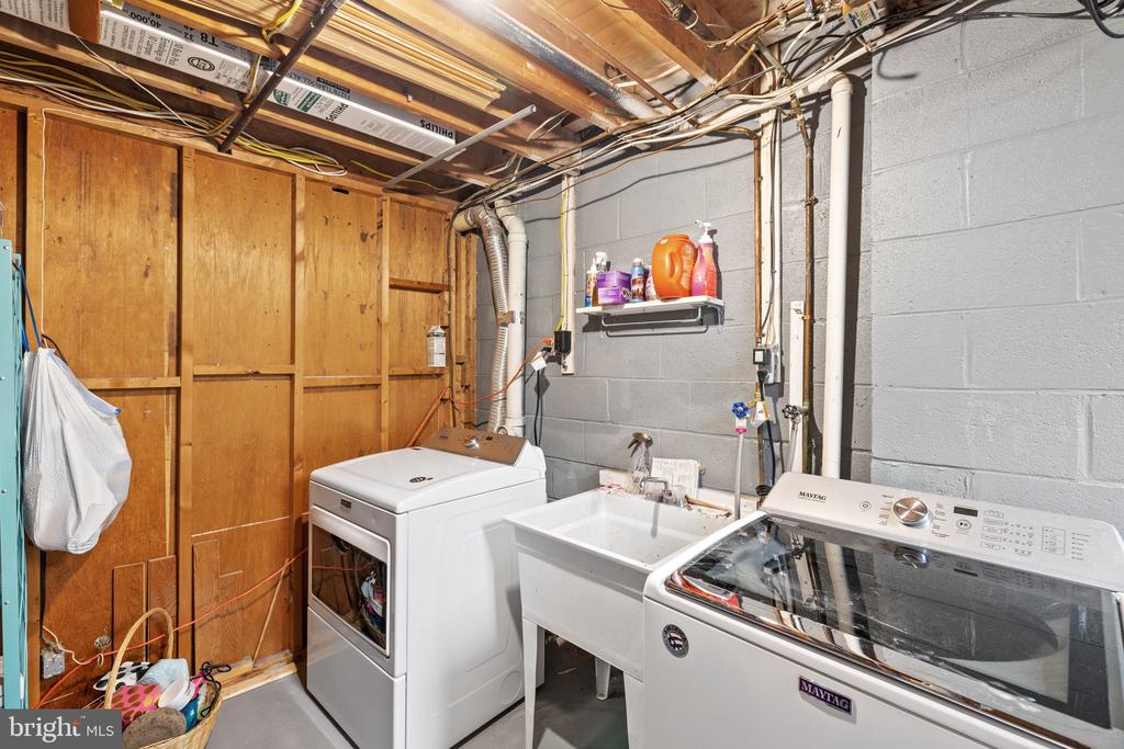 10905 KNIGHTS BRIDGE COURT