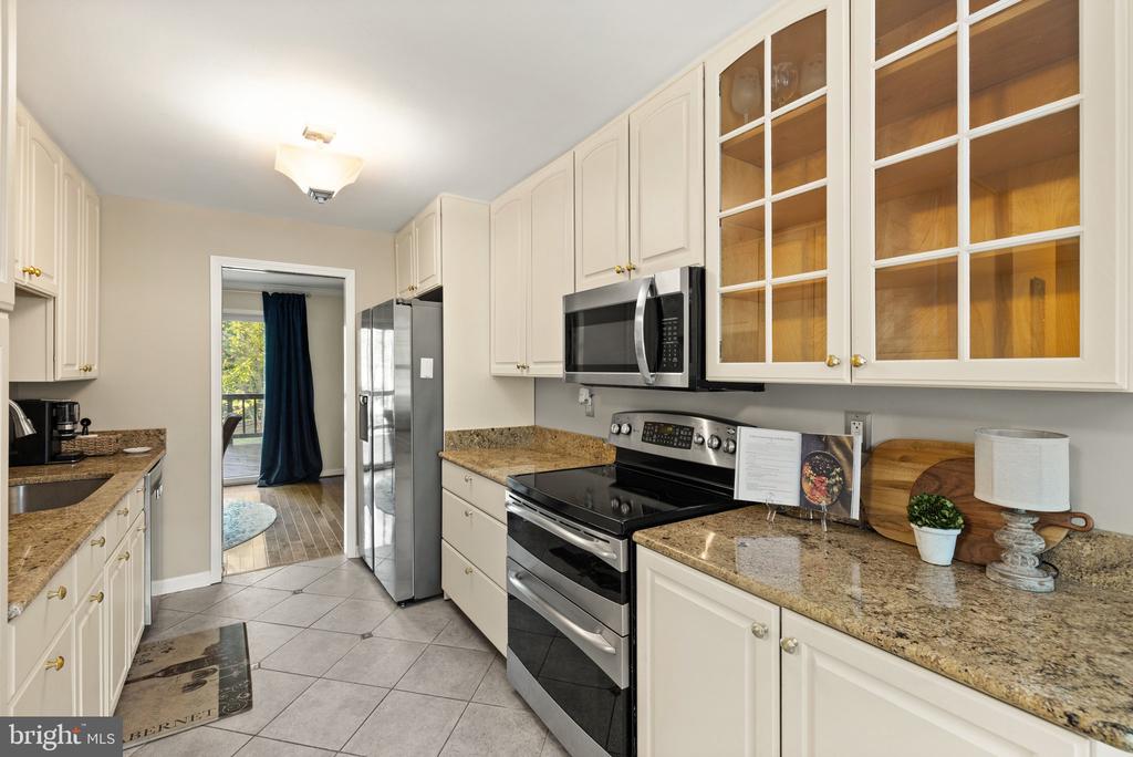 10905 KNIGHTS BRIDGE COURT