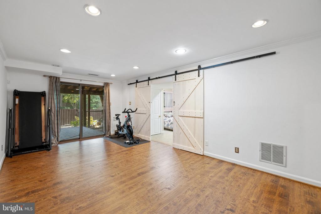 10905 KNIGHTS BRIDGE COURT