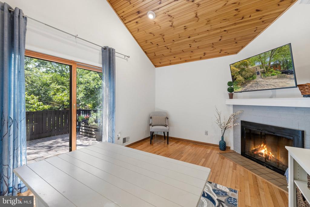 10905 KNIGHTS BRIDGE COURT