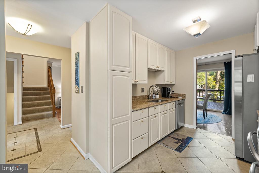 10905 KNIGHTS BRIDGE COURT