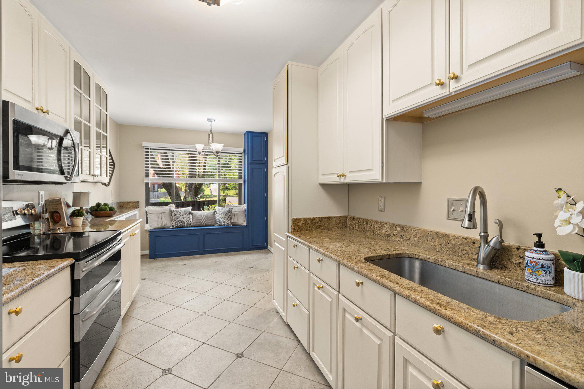 10905 KNIGHTS BRIDGE COURT