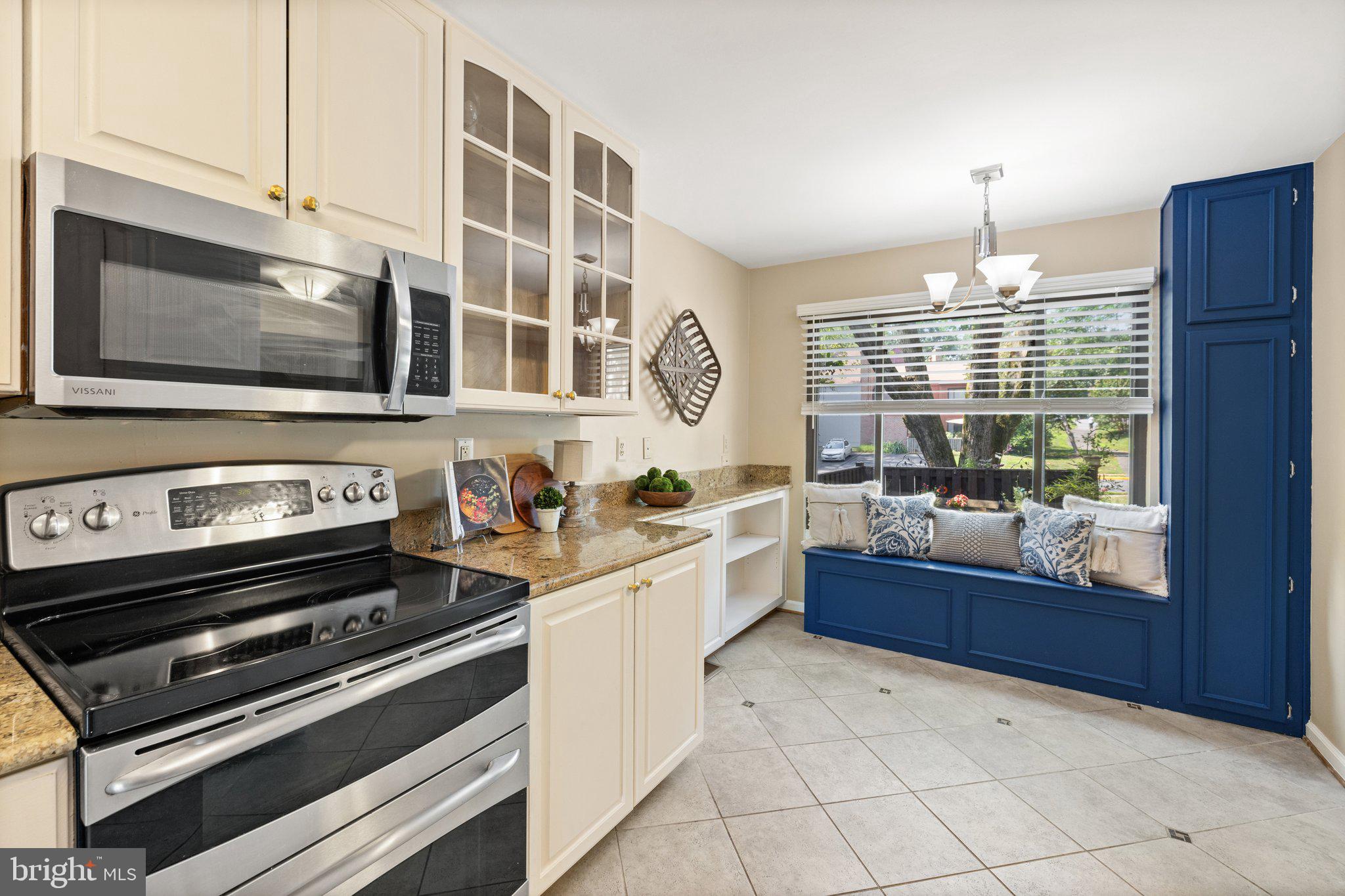 10905 KNIGHTS BRIDGE COURT