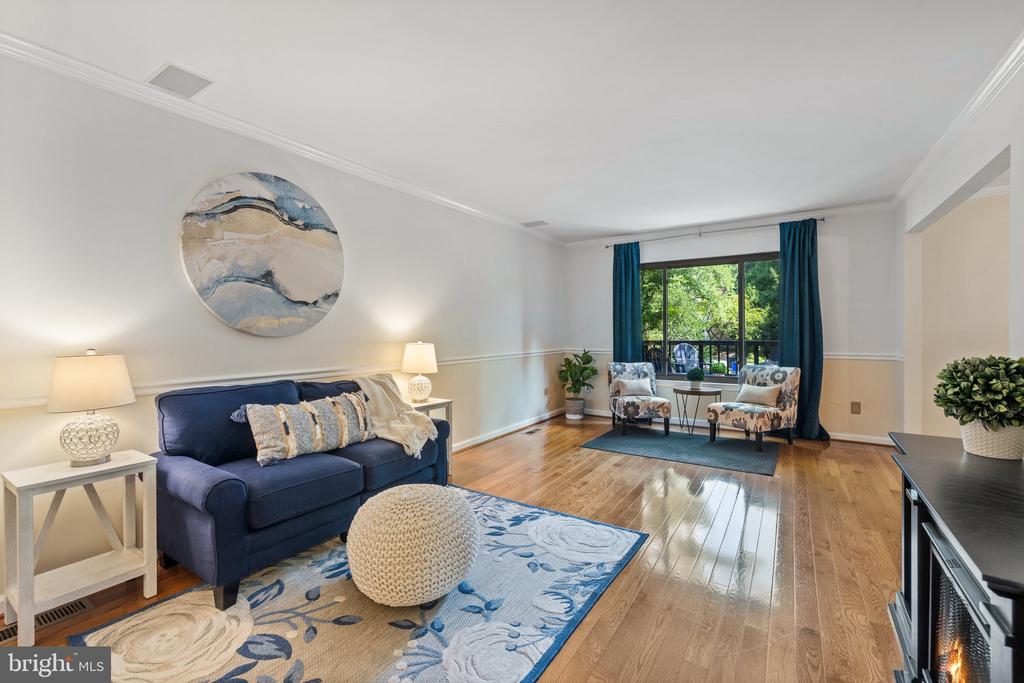 10905 KNIGHTS BRIDGE COURT
