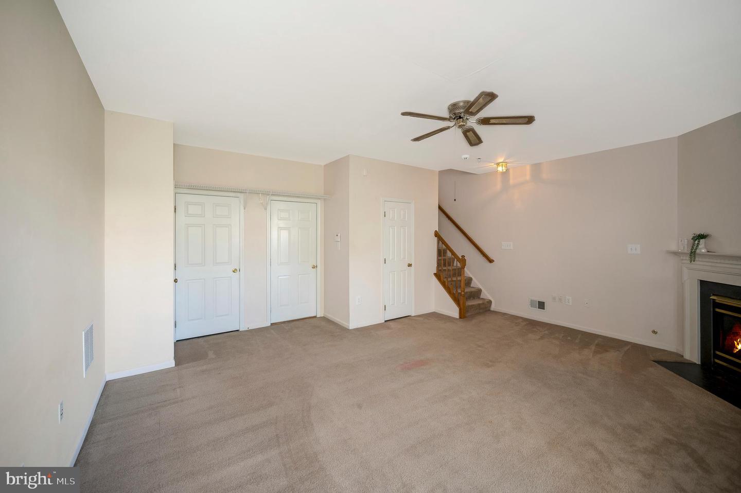 6153 SW Early Autumn Dr
