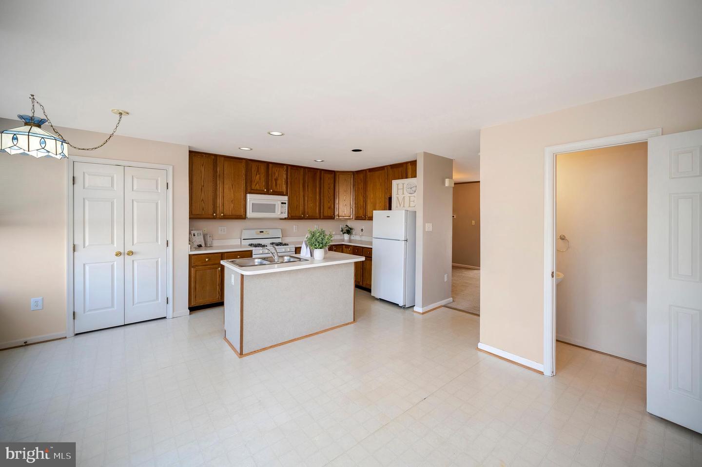 6153 SW Early Autumn Dr