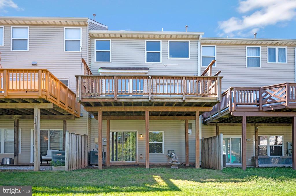 6153 SW Early Autumn Dr