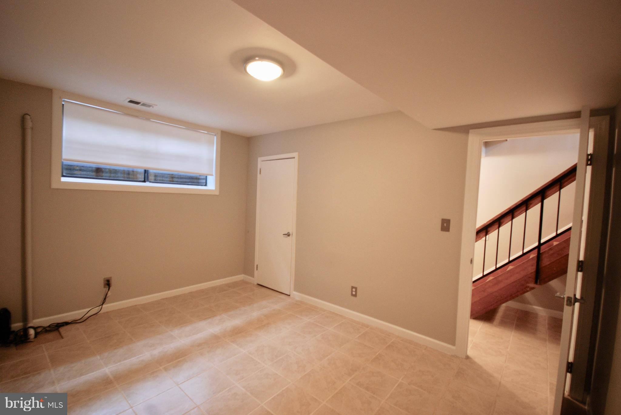 1538 SCANDIA CIR