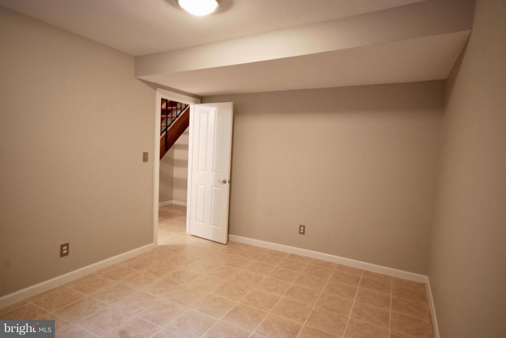1538 SCANDIA CIR