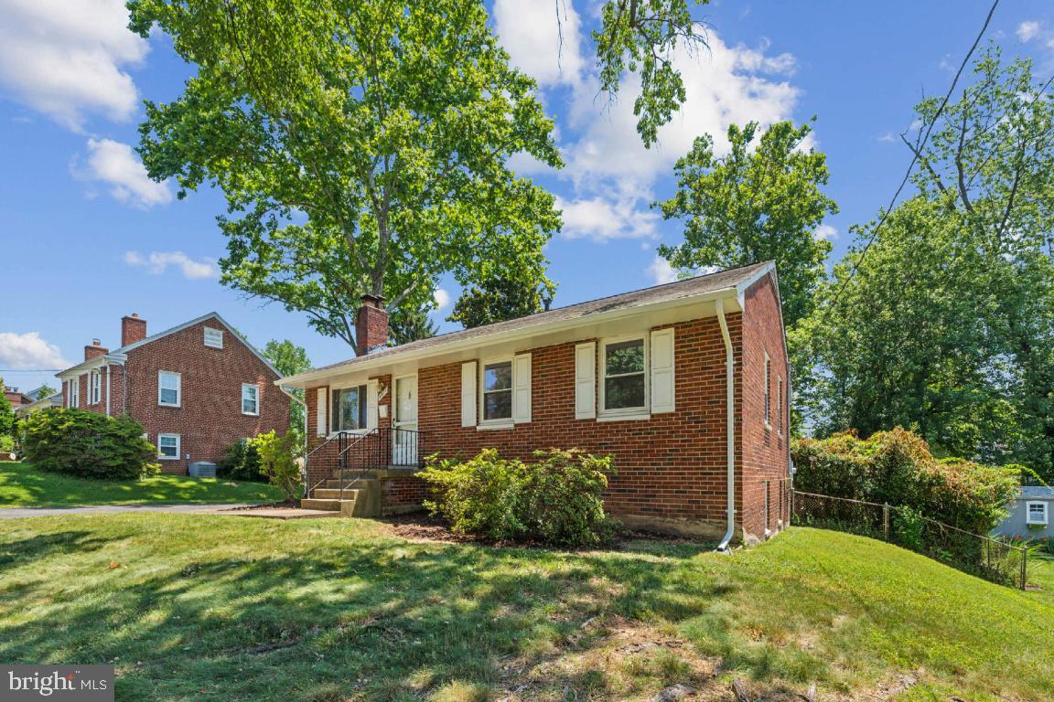 4911 Bristow Dr