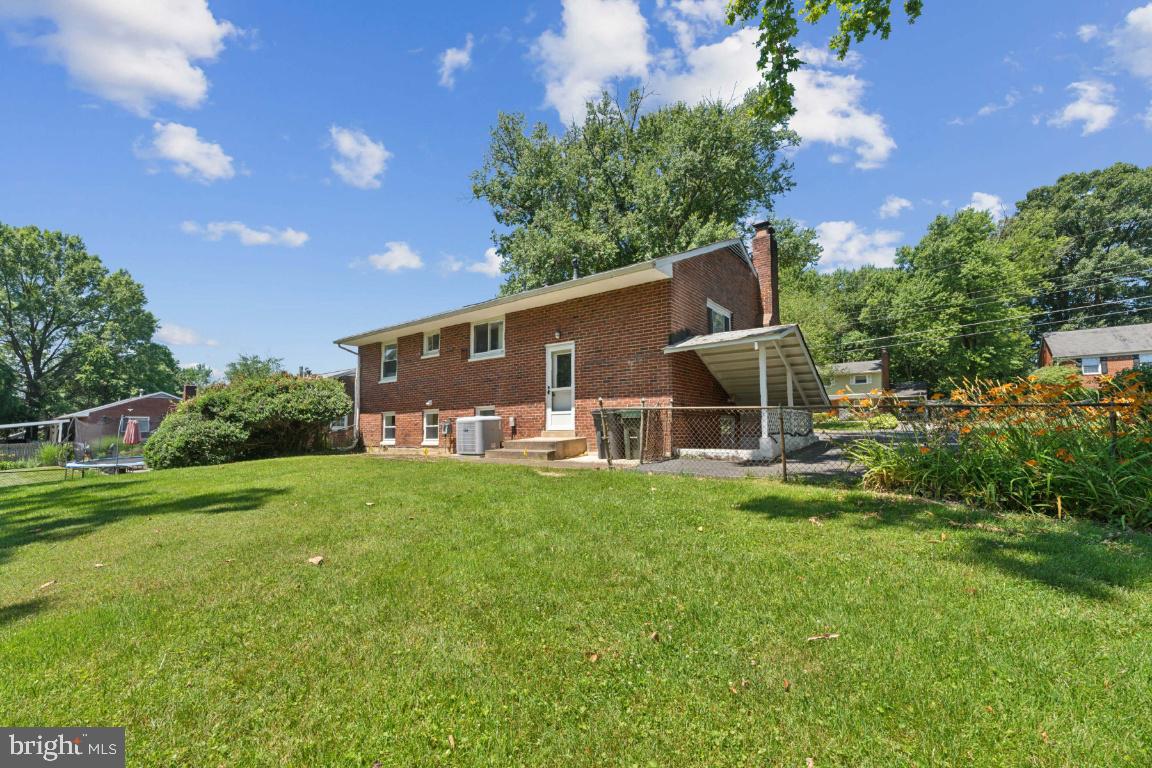 4911 Bristow Dr