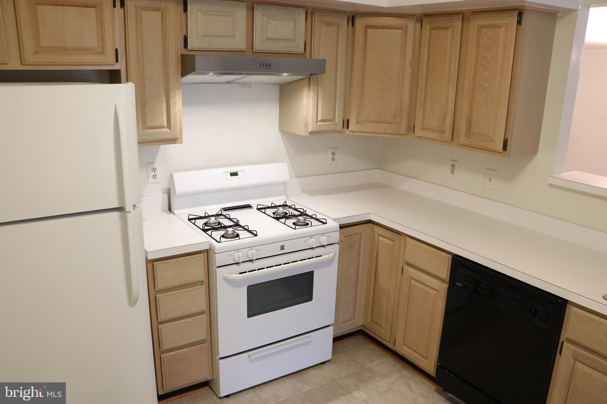 12241 FAIRFIELD HOUSE DR #304B
