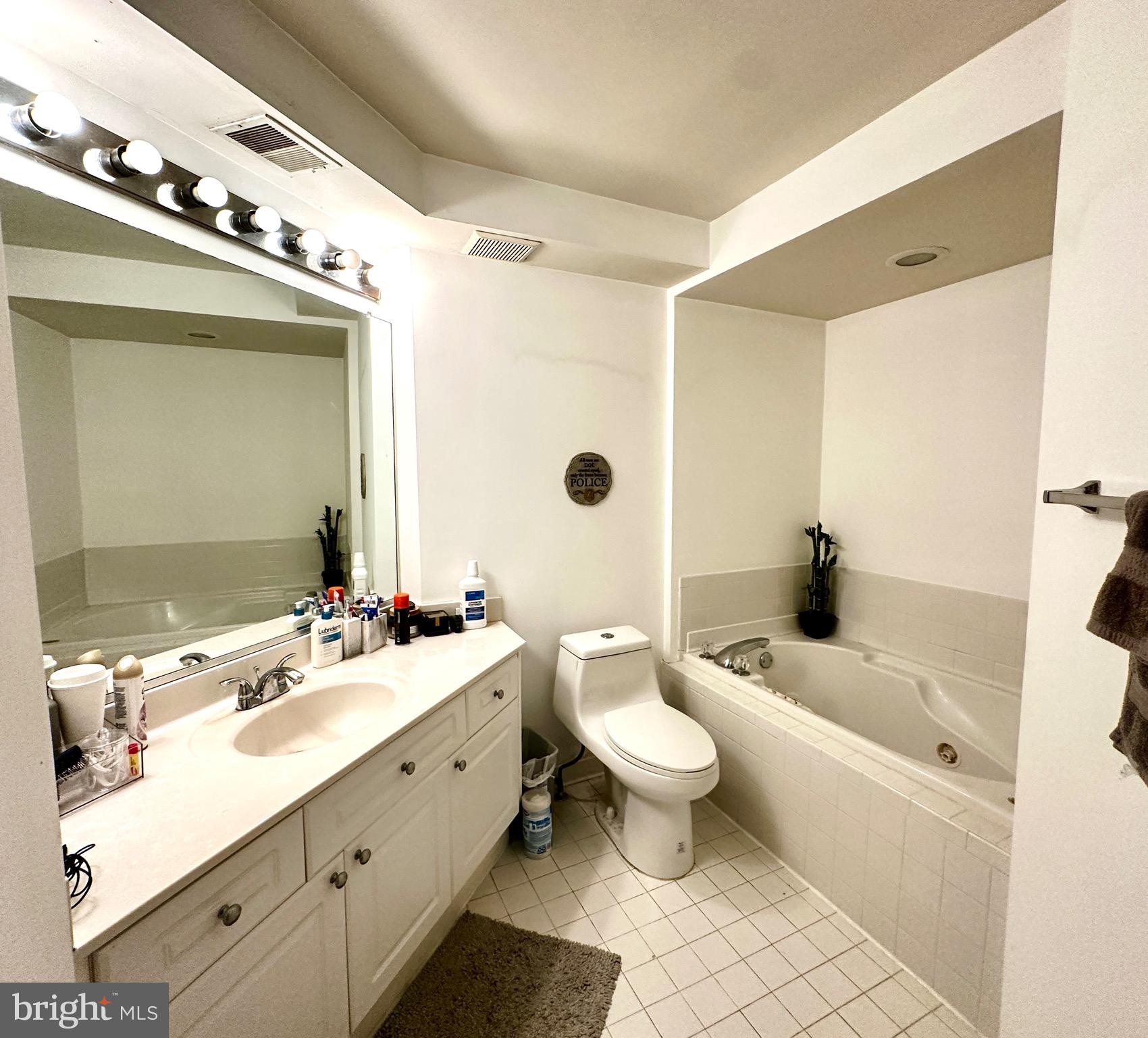 5958 FOUNDERS HILL DR #301