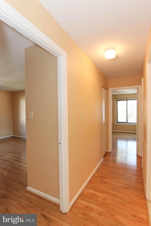 2862 DOVER LN #301