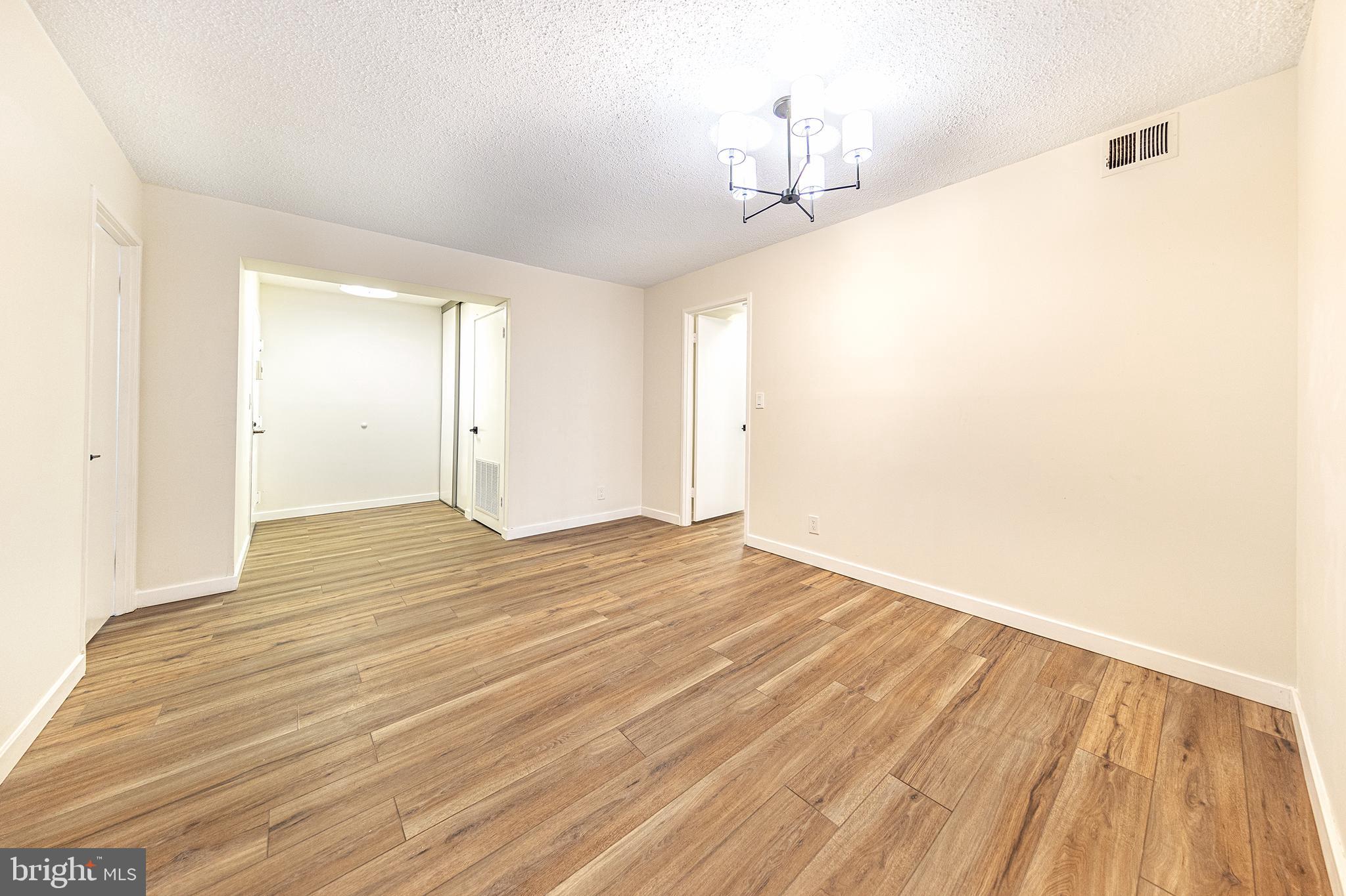 5904 Mount Eagle Dr #317