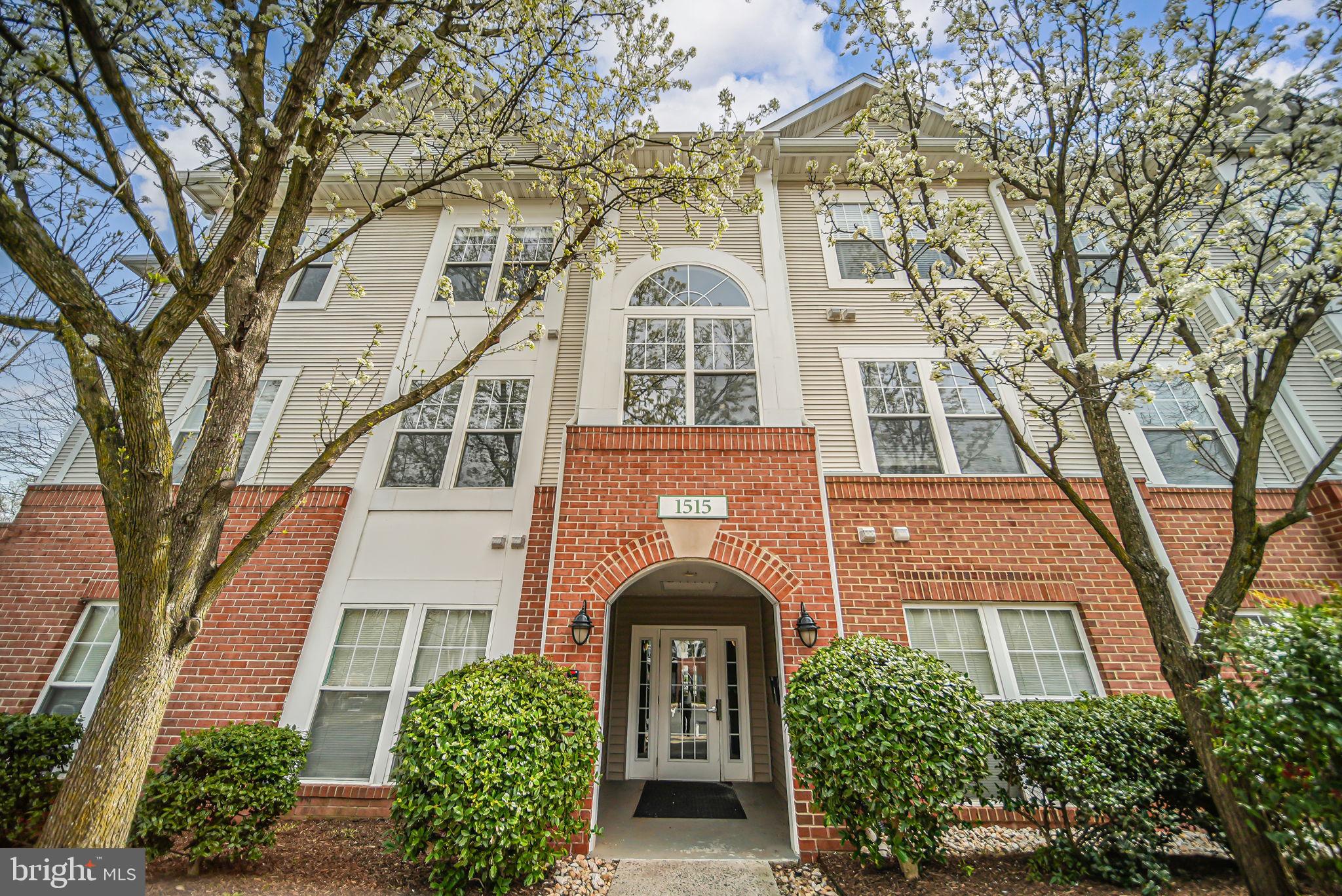 1515 N Point Dr #104