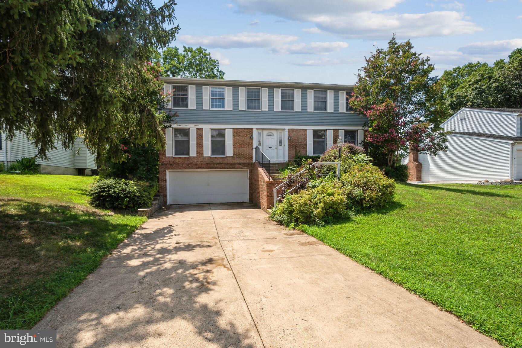 1402 KINGSTREAM DR