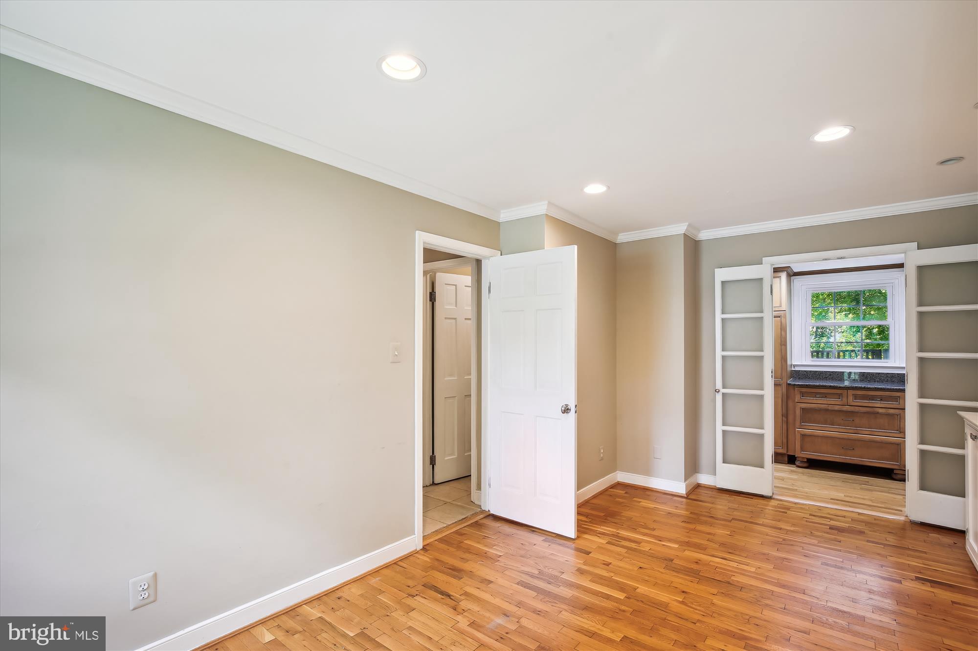 2105 CROFTON PL