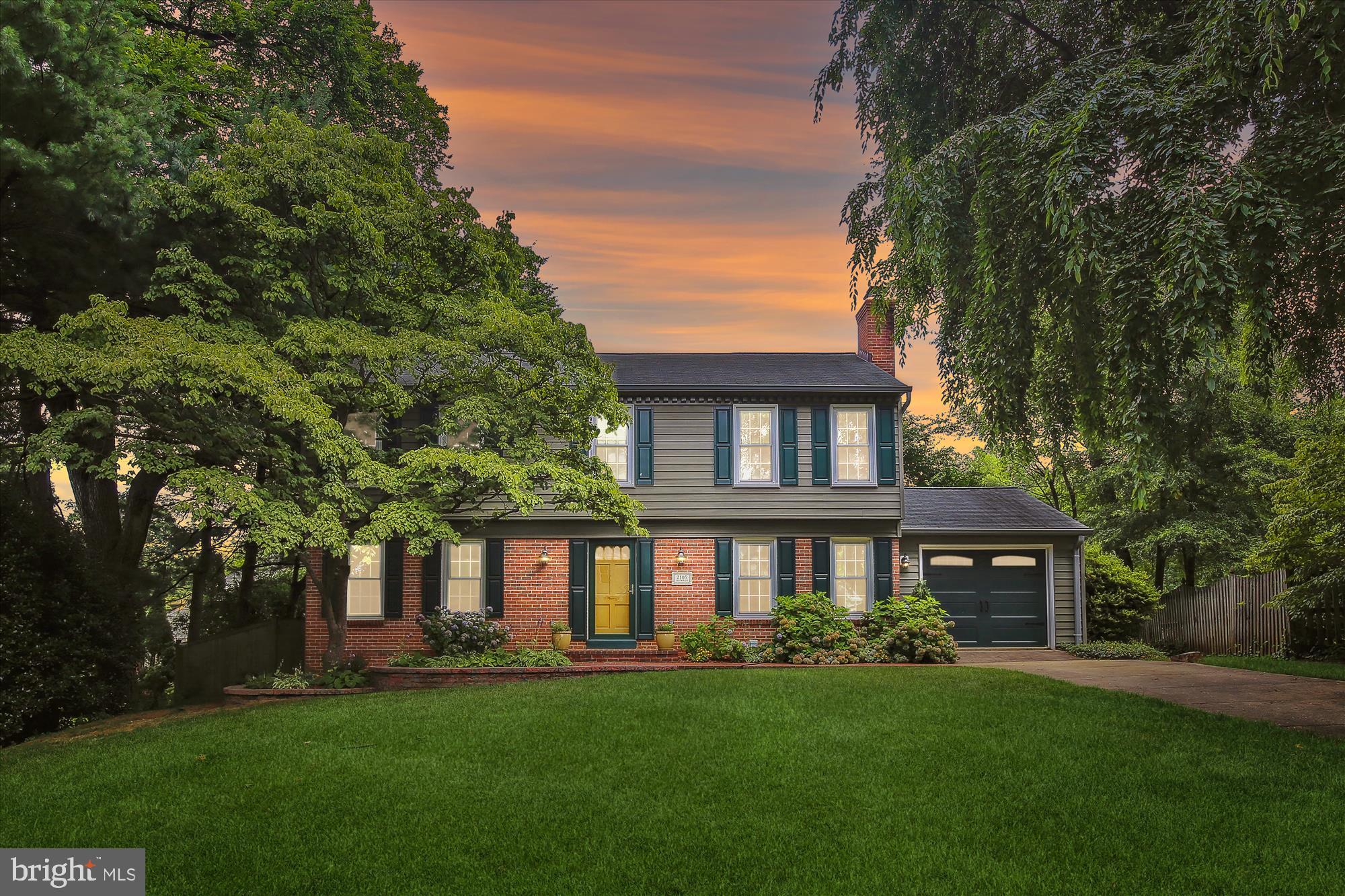 2105 CROFTON PL
