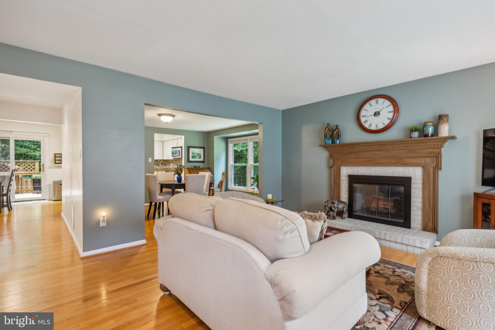 6263 Kerrydale Dr
