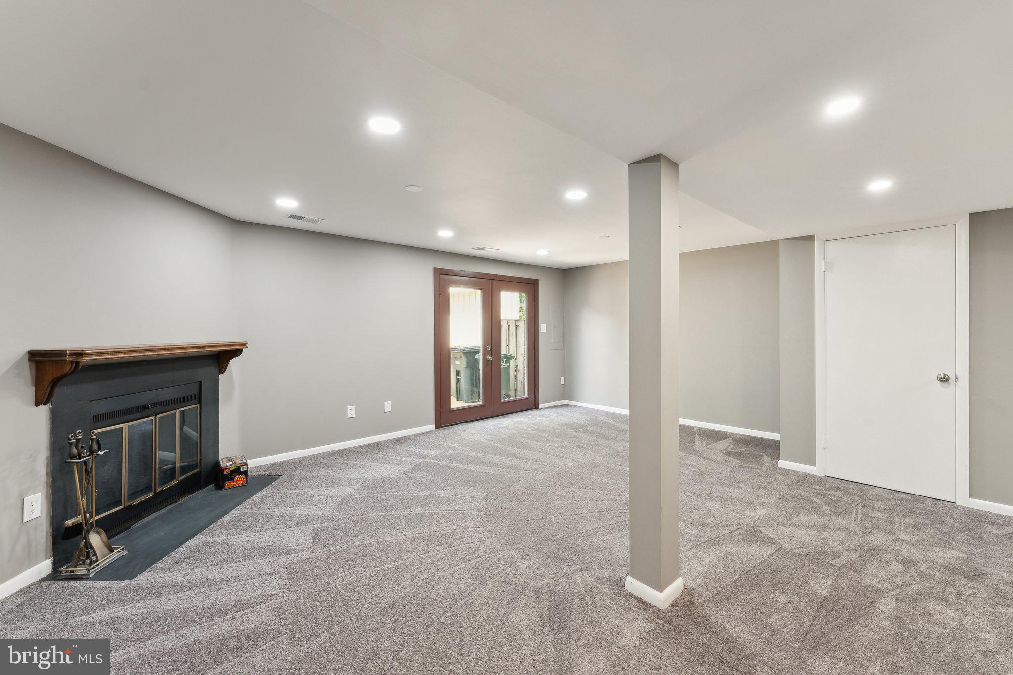 2213 Christy Pl