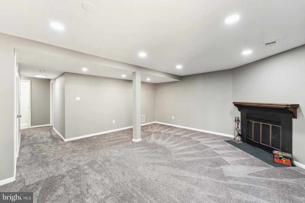 2213 Christy Pl