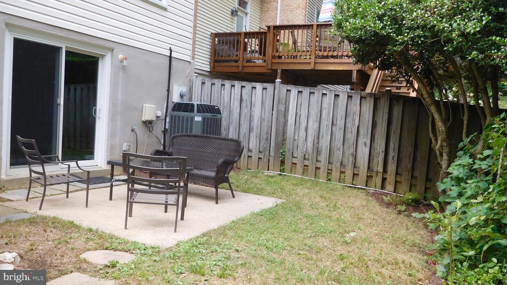 8328 Uxbridge Ct