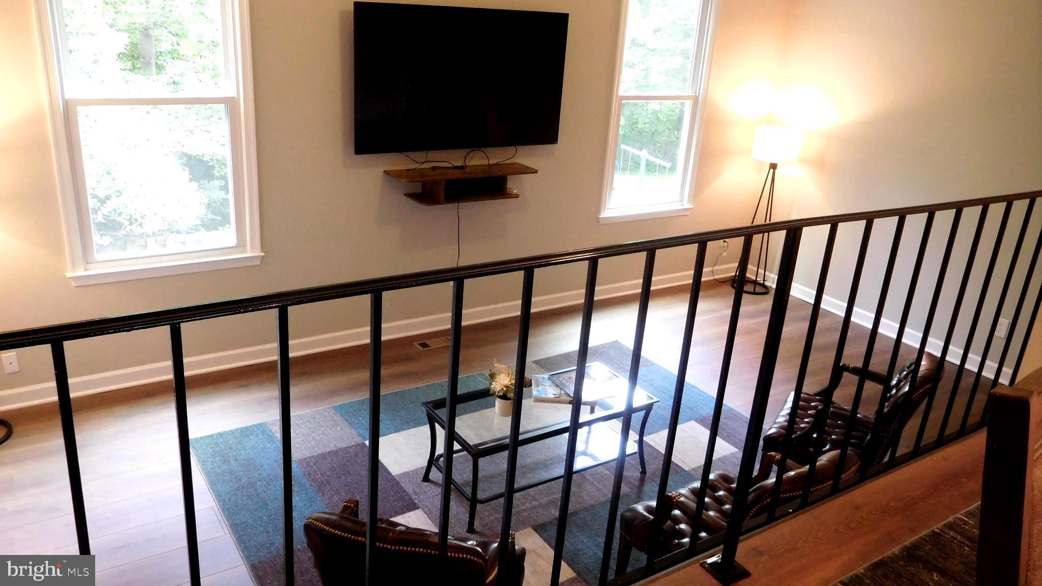 8328 Uxbridge Ct