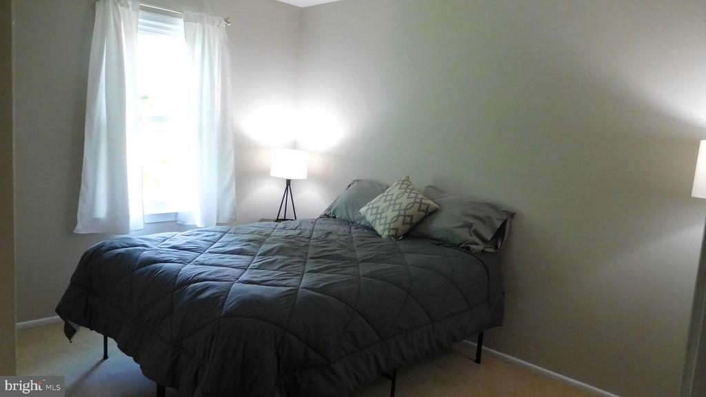 8328 Uxbridge Ct