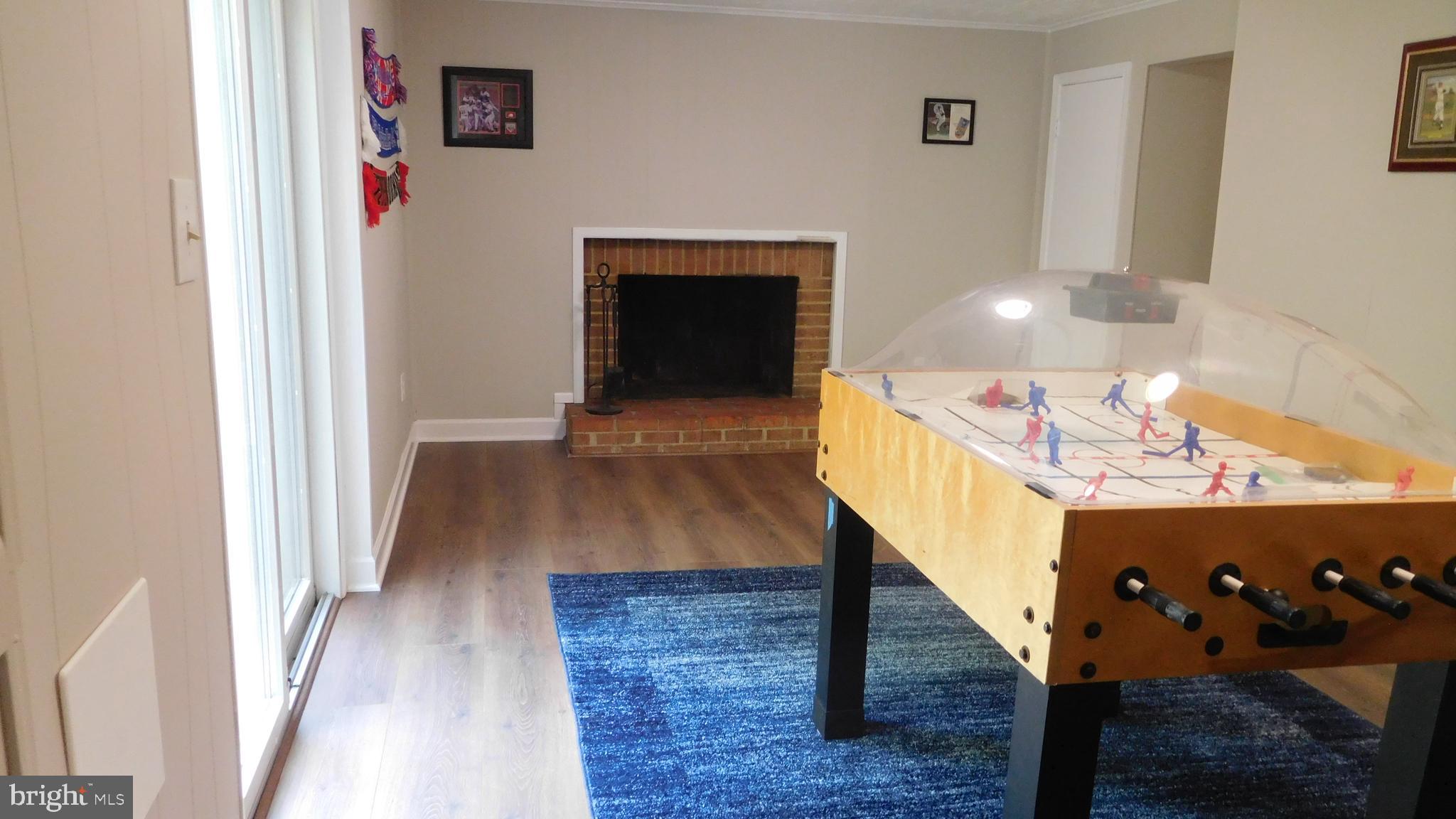8328 Uxbridge Ct
