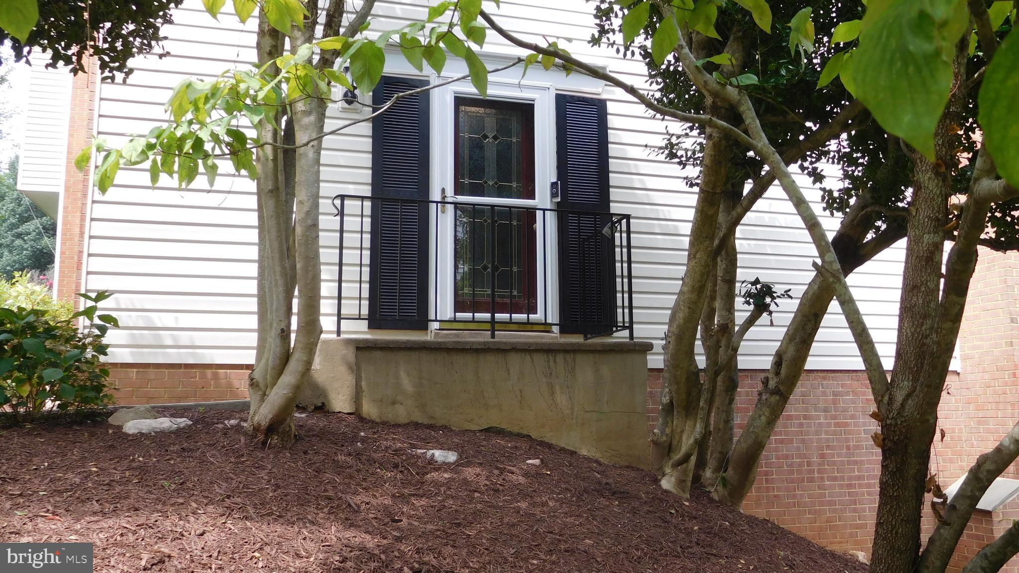 8328 Uxbridge Ct